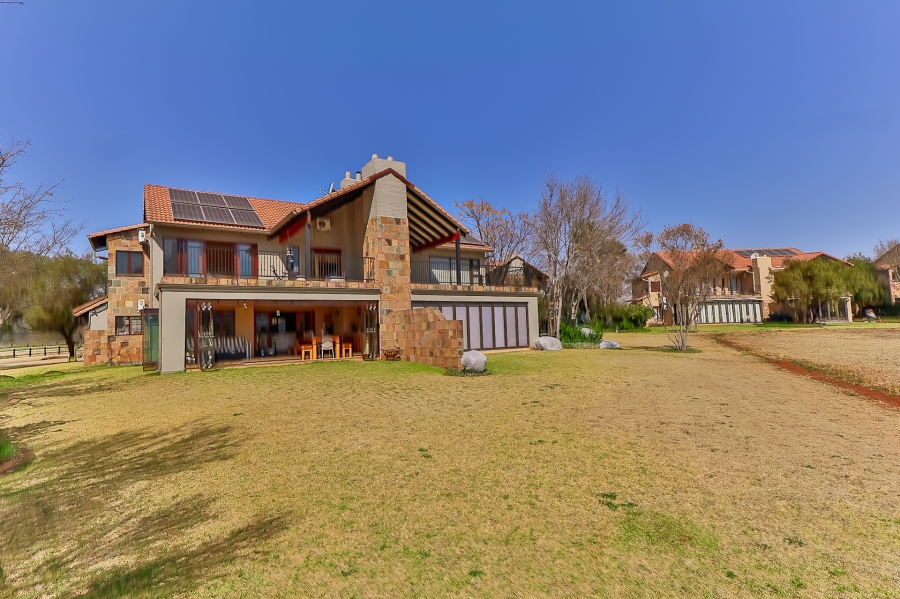 3 Bedroom Property for Sale in The Coves North West